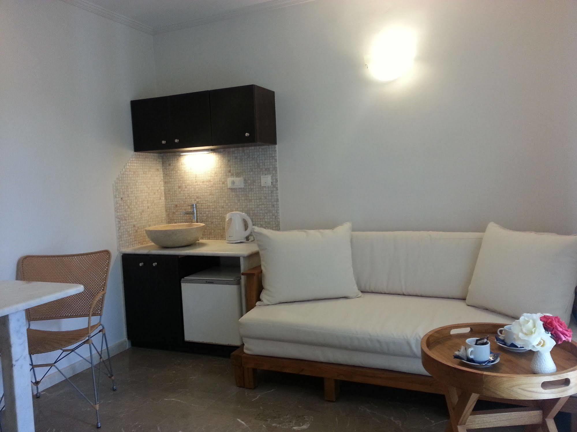 Ionian Princess Suites Hotel أخارافي المظهر الخارجي الصورة