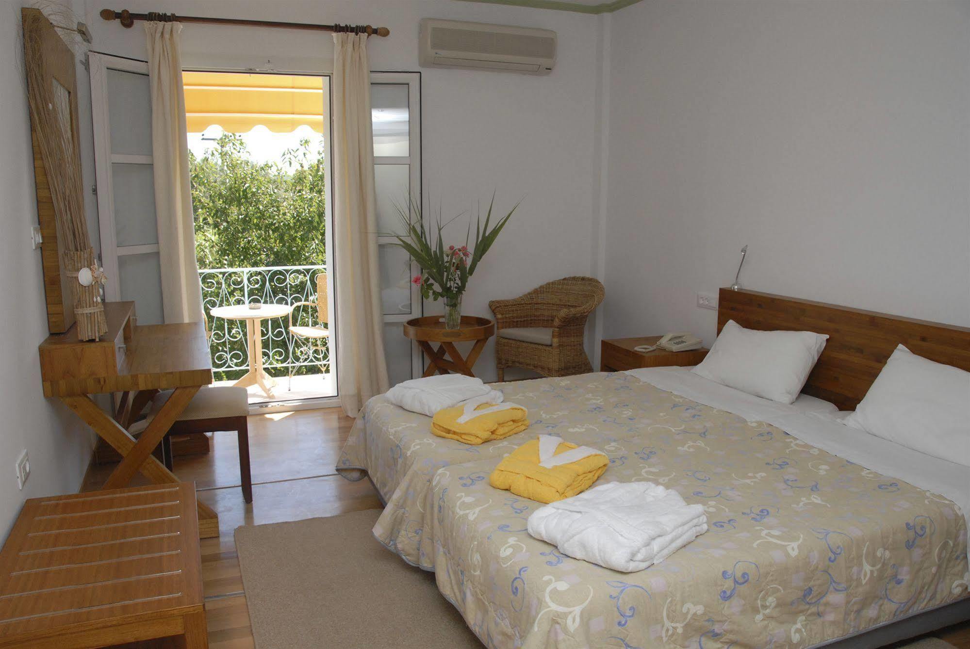 Ionian Princess Suites Hotel أخارافي الغرفة الصورة